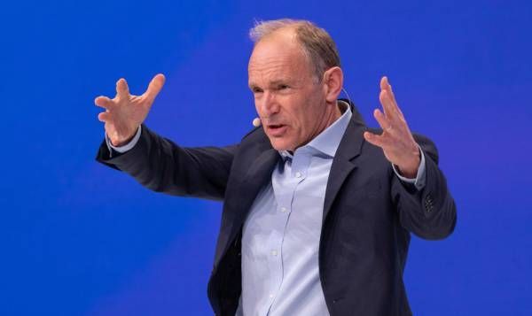 World Wide Web inventor and W3C founder Tim Berners-Lee speaks at the Oktane 2019 conference.