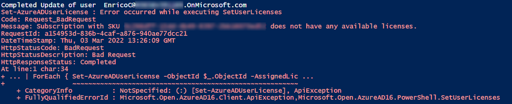 Screenshot of a PowerShell window showing a script execution error because not enough licenses are available.