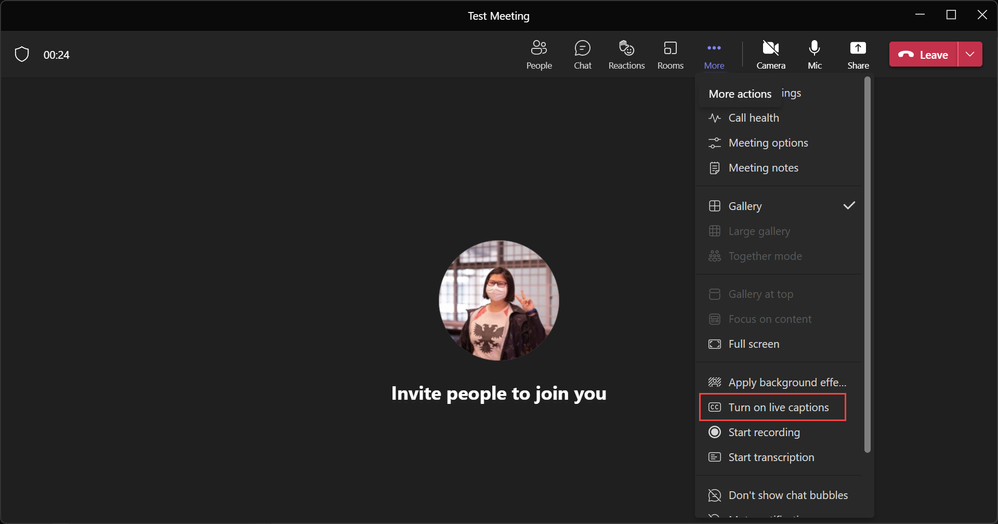 Turn on live captions button in a Microsoft Teams meeting