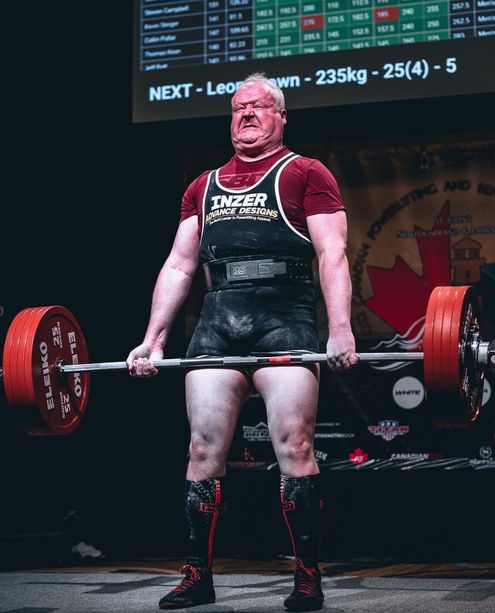 Follow the plan! Here's Nick at the Canadian Powerlifting nationals 2021