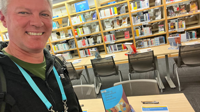 Steve Knutson in the Microsoft Library, Redmond with his book, Building SharePoint Online Intranets