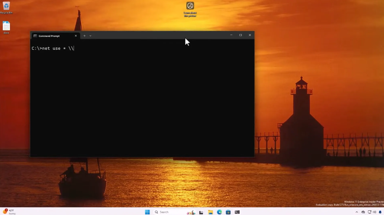 Any see this floating Taskbar for Build 27578? | Microsoft Community Hub