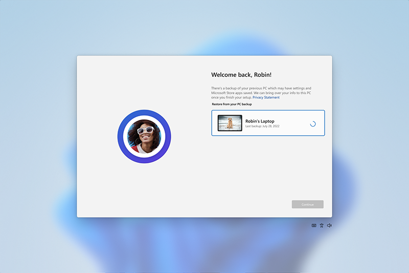 The OOBE screen shows the “Restore” in progress for the selected device.