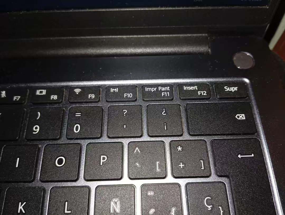 Windows + Print Screen no longer works – it just removes window borders ...