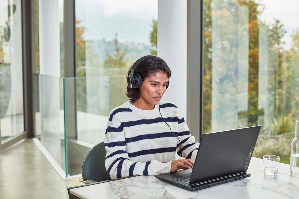 WIN20_BTS_Lifestyle_Home_Lenovo_Legion_0016.jpg