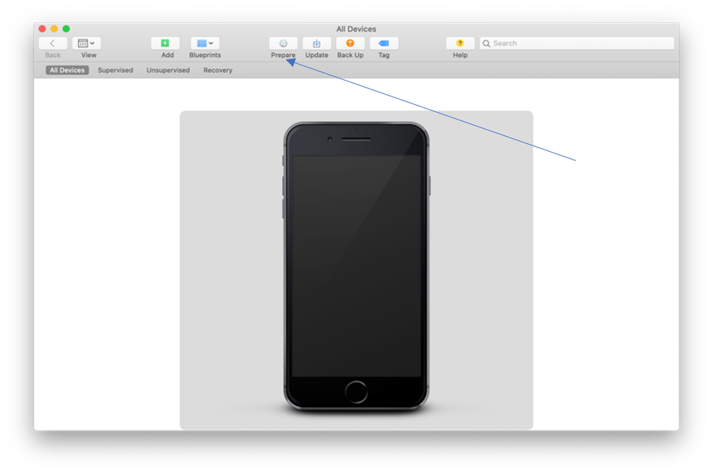 Screenshot of Apple Configurator 2 with an arrow pointing to the "Prepare" option.