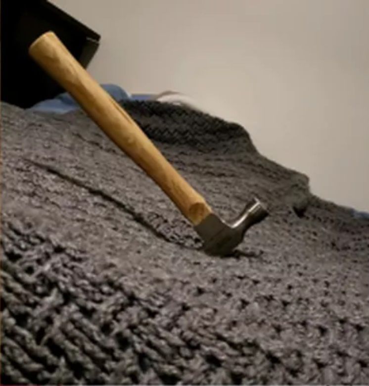 hammer_on_bed.jpg