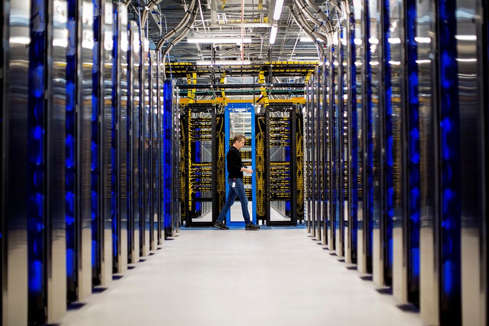 MSC17_dataCenter_050.jpg