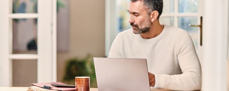 WIN19_BTS_LenovoYogaC930_0028-900x360.jpg