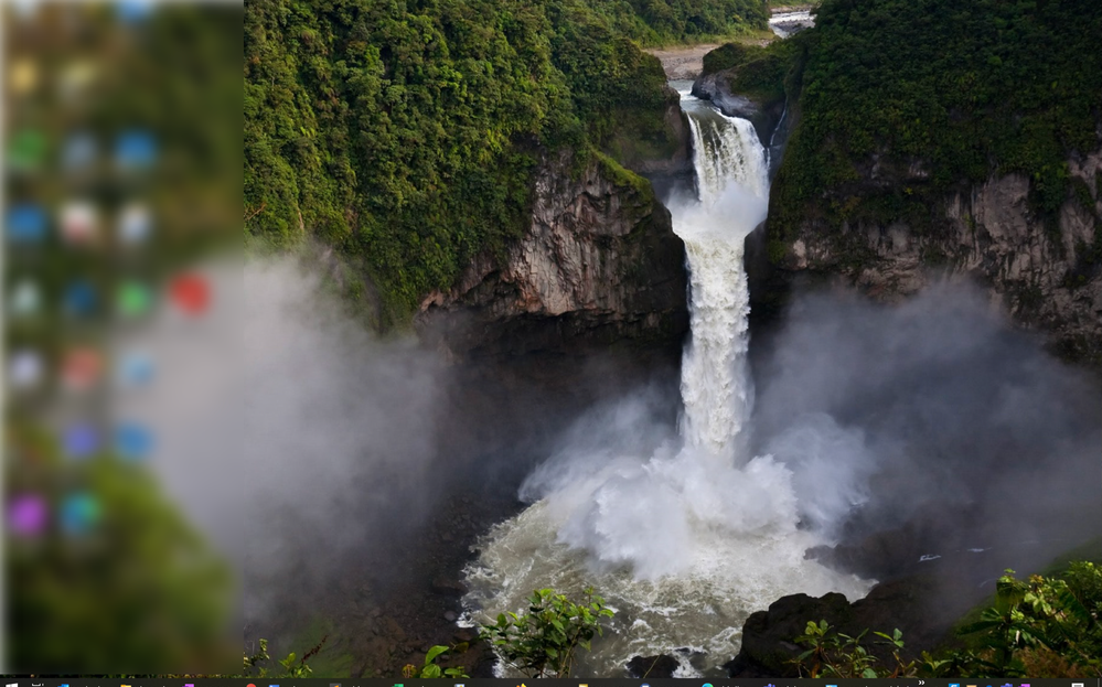 10.7.3 (1966) beta, also 10.7.2 - taskbar off the bottom of the screen