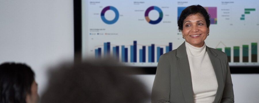 CLO22_TechOffice_031_crop-900x360.jpg