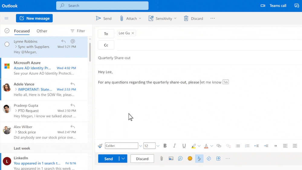An animated image demonstrating how Microsoft Editor leveraging Context IQ in Outlook on the web surfaces relevant people and files.
