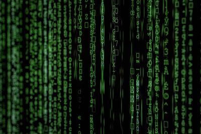 hacker-3655668_1920.jpg
