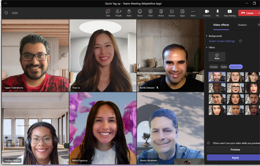 Meeting with the Maybelline Beauty app in Teams