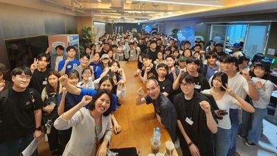 Group Picture.jpg