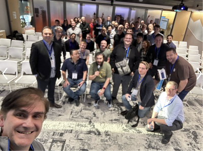 Experts Live Australia community pose for a photo in Sydney.